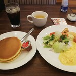 Jona san - スクランブルエッグモーニング(パンケーキ)
