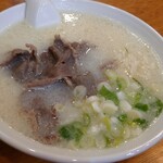 モンゴルレストラン郷 - 確か羊肉手打ちうどんヨーグルト入り。