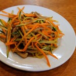 モンゴルレストラン郷 - 腸と野菜の炒め物？