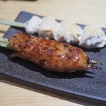 Torimitsu kuni - 「自家製つくね　たれ焼き」と「ささみチーズ」