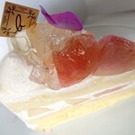 アトリエ ビブリ - 桃のショートケーキ