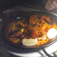 Bar Espanol LA BODEGA 大阪店 - 魚介のパエリア