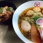 横浜中華そば 維新商店 本店 - 