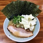 麺家むら田 - ラーメン700円麺硬め。海苔増し100円。