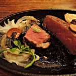 ステーキハウス 武蔵野 - 国産ヒレ最上２５０ｇミディアムレア　断面６