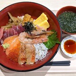 ち～ば丼 - 【2020/8】ご馳走丼+海苔味噌汁