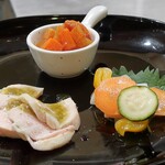 トリワイン ＰＩＫＯＳＨＨＨＵ - バル応援メニューの前菜３種盛