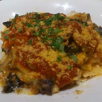 リストランテ ラ チャウ - 茄子とサルシッチャ、グラナパダーノのラザニア　トマトソース