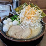 横浜家系ラーメン なるは家 - 