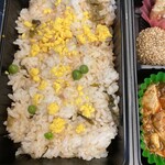 辛子明太子のやまや - 左側：炒飯な部分