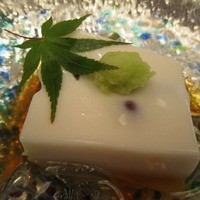 正月屋吉兆 新宿伊勢丹 - 胡麻豆腐アップ