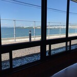 エコランド鵜足津 - 店内_晴天の瀬戸大橋。_2020年8月