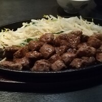 博多みやちく - サイコロステーキ200g 博多みやちく - サイコロステーキ200g