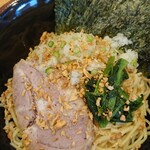 横浜ラーメン 北村家 - ニンニクチップ