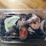 洋惣菜 亀洋 - イカ墨のパエリア