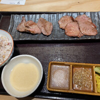 肉寿司 肉和食 KINTAN コレド室町 - 
