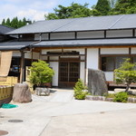 柳家 - 2012.6 柳家本館外観、古民家を移築したとのことです