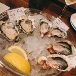 オストレア oysterbar&restaurant - オイスタープラッター（2PCずつ3種）