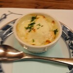 ステーキ家シーエスグリル - 2008サーモンと長芋とろろソースのグラタン