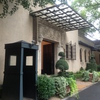 小笠原伯爵邸 - 入口。