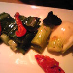 丿貫 - 葉玉葱のロースト　ドライトマト添え