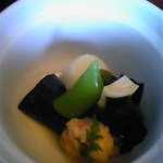 懐石 瓢庵 - 煮物（新じゃが、若竹、わかめ）