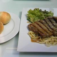 マーサーブランチ テラスハウス - ポークの緑塩コショウソース