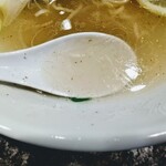 Kinriyuu - スープ！透き通ってて金竜故に黄金スープといえる！