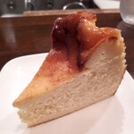 LANBRoA - ⚫バスクチーズケーキ