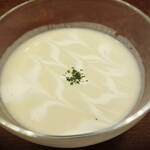 Kuroushi No Sato - 枝豆の冷製スープ