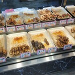 とり里 - 料理写真:焼き鳥ショーケース