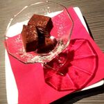 ダイニングバー クローバー - 生チョコ