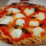 Pizzeria Shin'5 - 水牛のプレミアムマルゲリータ