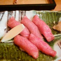 しゃぶ禅 神楽坂店 - 厳選黒毛和牛のあぶり寿司（にぎり）