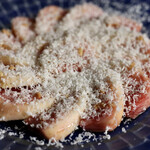 ファイ - 白桃のカルパッチョ風 ゴルゴンゾーラチーズかけ