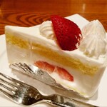 三和珈琲館 - ◼️苺のショートケーキ