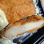 宮本むなし - 「チキン南蛮重」（400円）