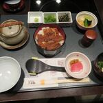 しゃぶしゃぶ・日本料理 木曽路 - ひつまぶし