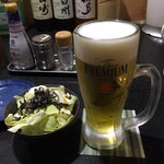 三酉屋 - ビールとお通しの塩昆布キャベツ