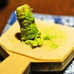 嵯峨沢館 - 2012/Jun.　御造り　本山葵（その場でおろしてくれます）