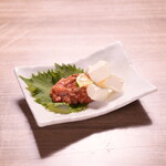 Kanazawa Oden To Sumibiyaki Tori Koshitsu Izakaya Gappa - 鯛の塩辛とクリームチーズ