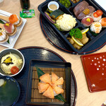 Sushi time - 締めて2530円。錦市場の目の前でコノ値段は驚き。