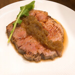 創作麺工房 鳴龍 - 炙り焼きチャーシュー(オニオンソース)