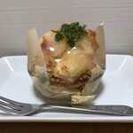 パティシエ エス コヤマ - 白桃のクリームパイ