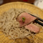 スナバー - 鴨肉に柚子胡椒をのせて