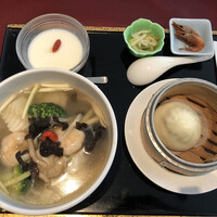 謝朋殿 幕張店 - 