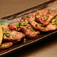 【黒タン　ステーキ】