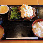 唐揚げ・焼き鳥・鶏鍋 とりいちず食堂 - 