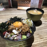 快食倶楽部　万年 - ばくだん丼