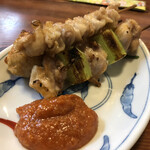 銘酒茶屋 八寿喜 - 味噌タレも、美味しい！